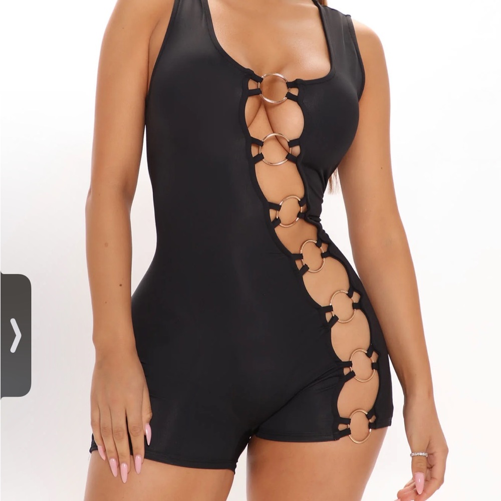 Ring detailed romper